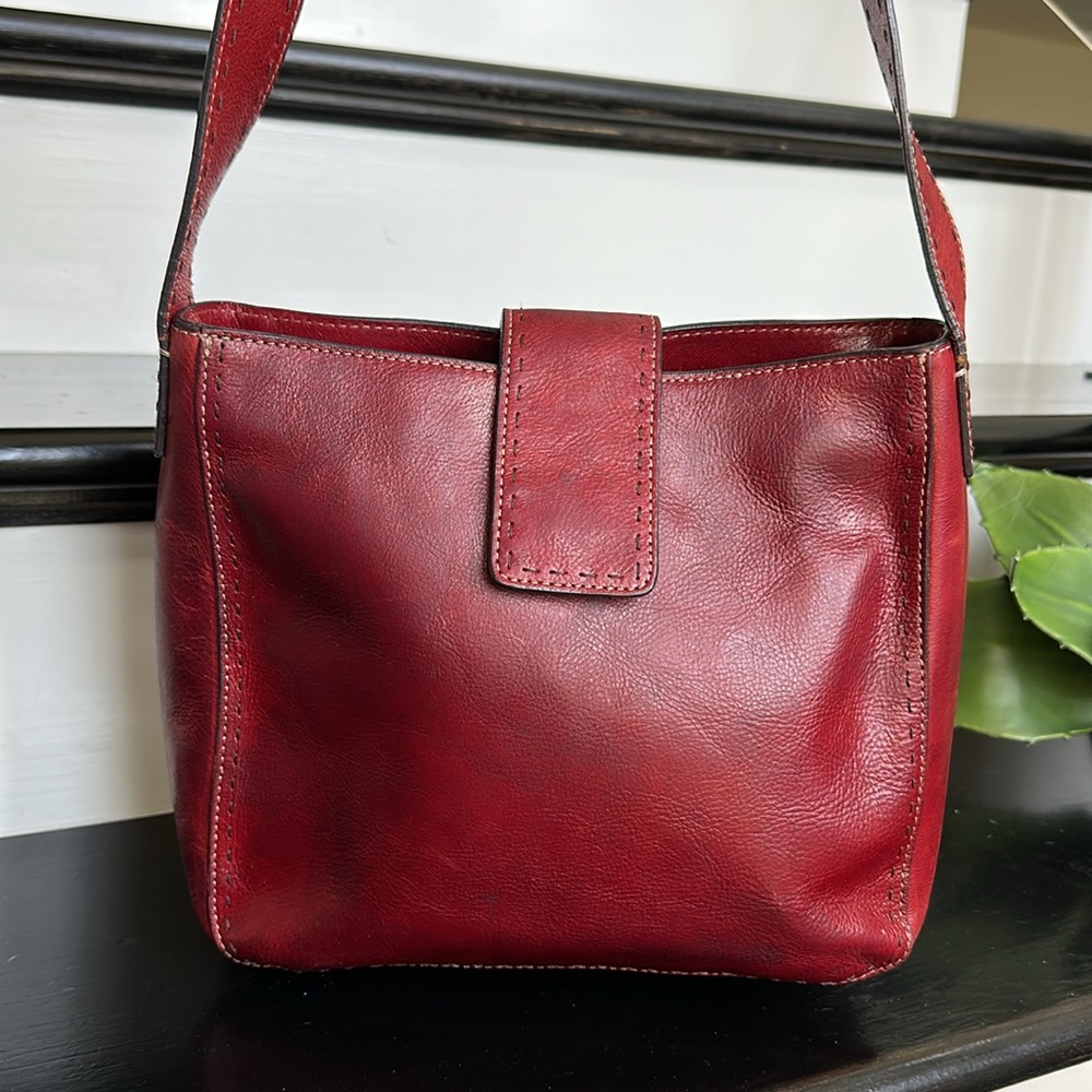 Fossil, leather handbag. RARE FIND